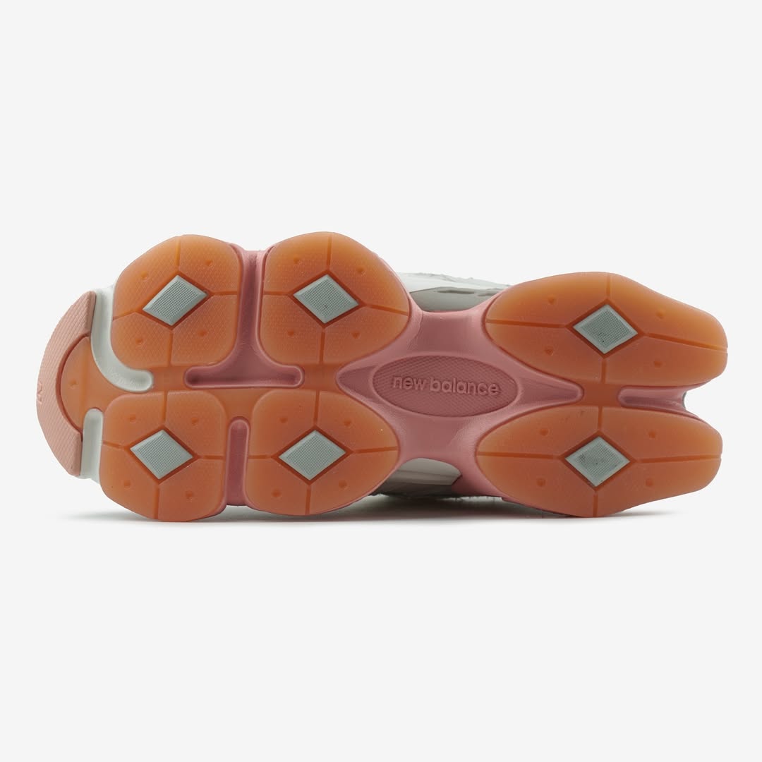 New Balance - 9060 | Voices - Limited Edition