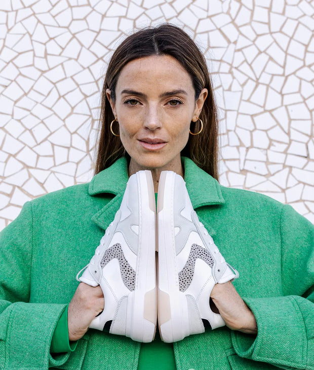 <h2>curated quality sneakers</h2>